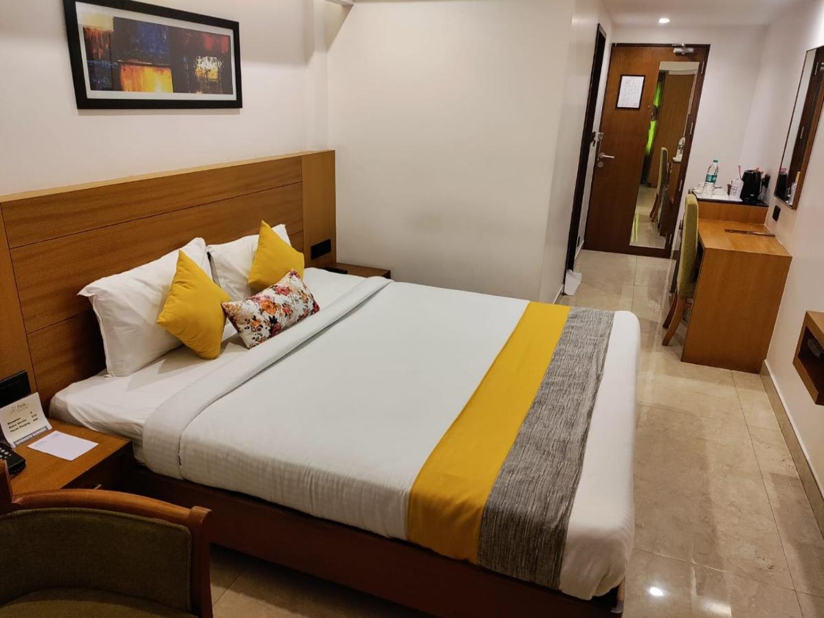 Hotel Park Residency Calicut Esterno foto