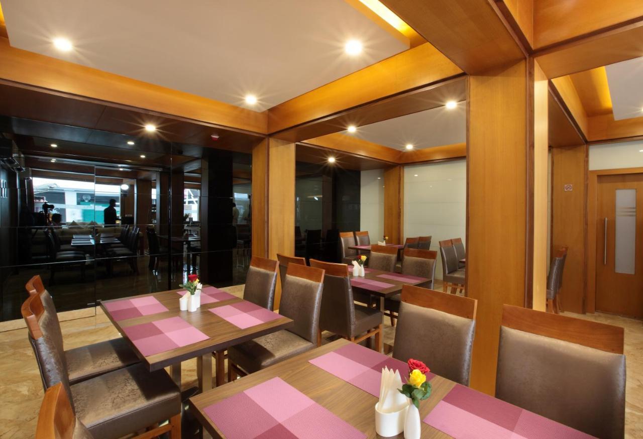 Hotel Park Residency Calicut Esterno foto